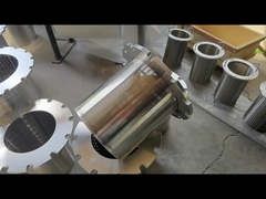ঢালাই করা স্টেইনলেস স্টীল 25μm Slotted Wedge Wire Screen Cylinder